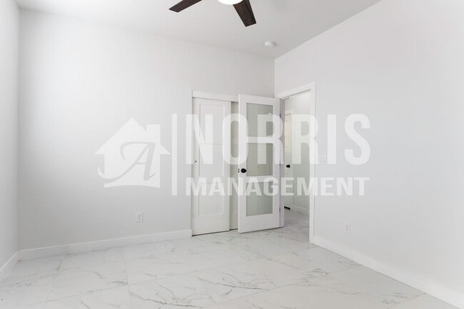 Building Photo - Beautiful Brand New Home with Block Wall