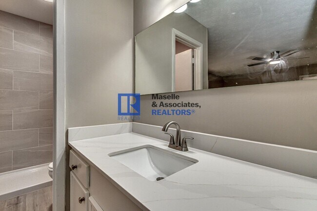 Building Photo - 4 Bed/2 Bath Home in Crossgates in Brandon
