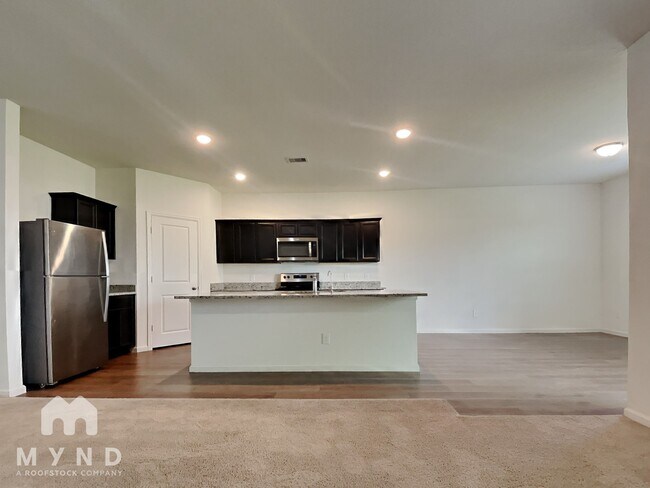 Building Photo - 1004 Water Oak Ln