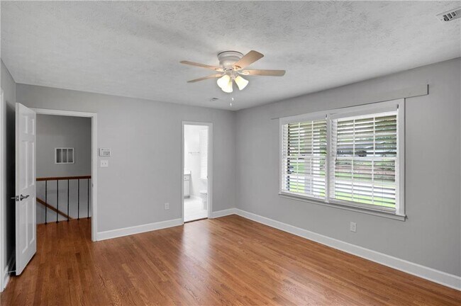 Building Photo - 5223 Davantry Dr