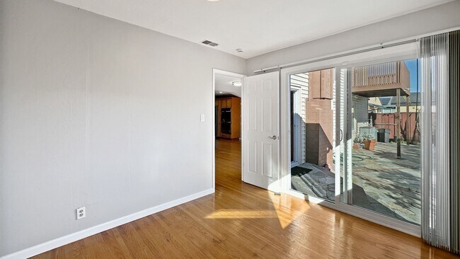 Building Photo - Coastal Comfort & Entertainer’s Retreat in Marina Faire