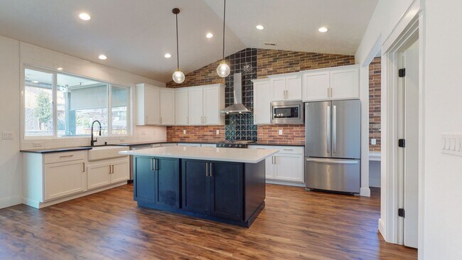 Building Photo - 3 Bedroom, 2 Bath Home in Richland