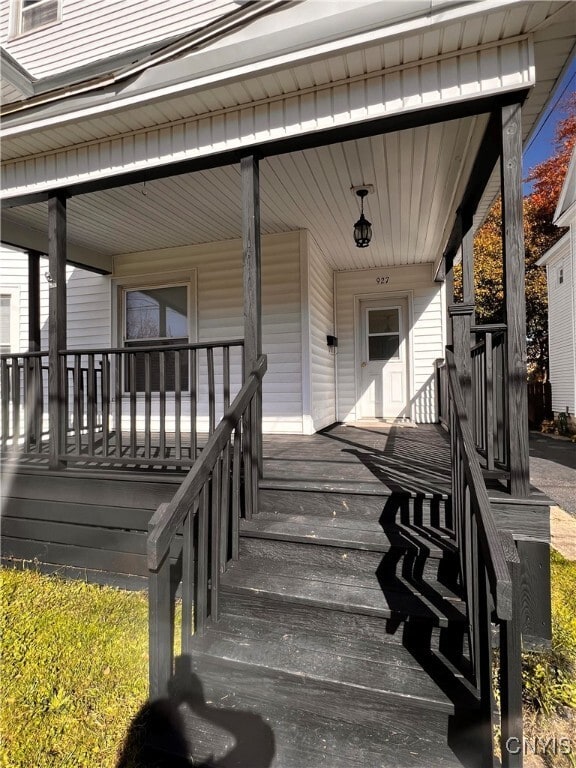 Building Photo - 927 Salina St