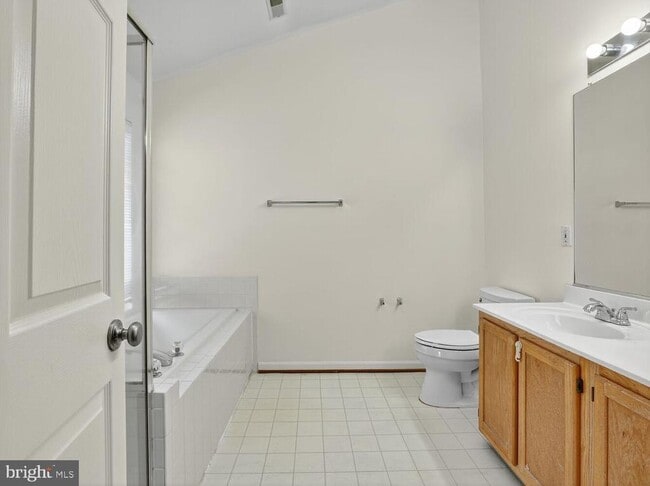 Building Photo - 3844 Koval Ln