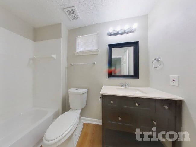 Building Photo - 3126 Kelling St