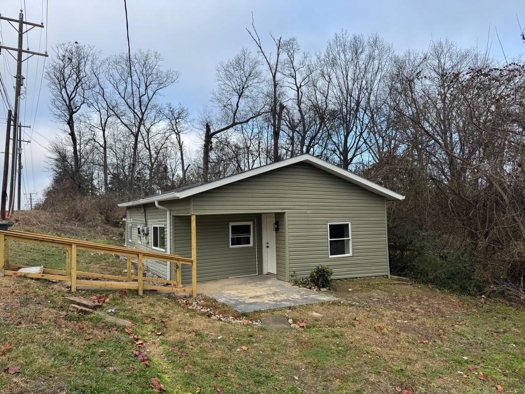 Building Photo - 1301 Arlington Ave