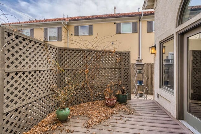 Building Photo - Beautiful Cherry Creek Home- Great Location! Low maintenance yard! Flexible Move In Date