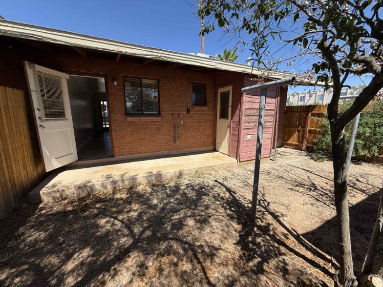 Building Photo - 3569 E 3rd St