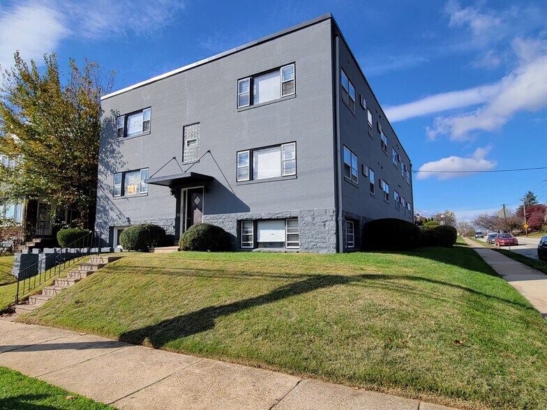 Loretto 7828 78287830 Loretto Ave Philadelphia PA 19111 Apartment