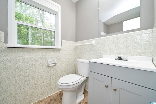 Building Photo - 2136 Arcadia Rd