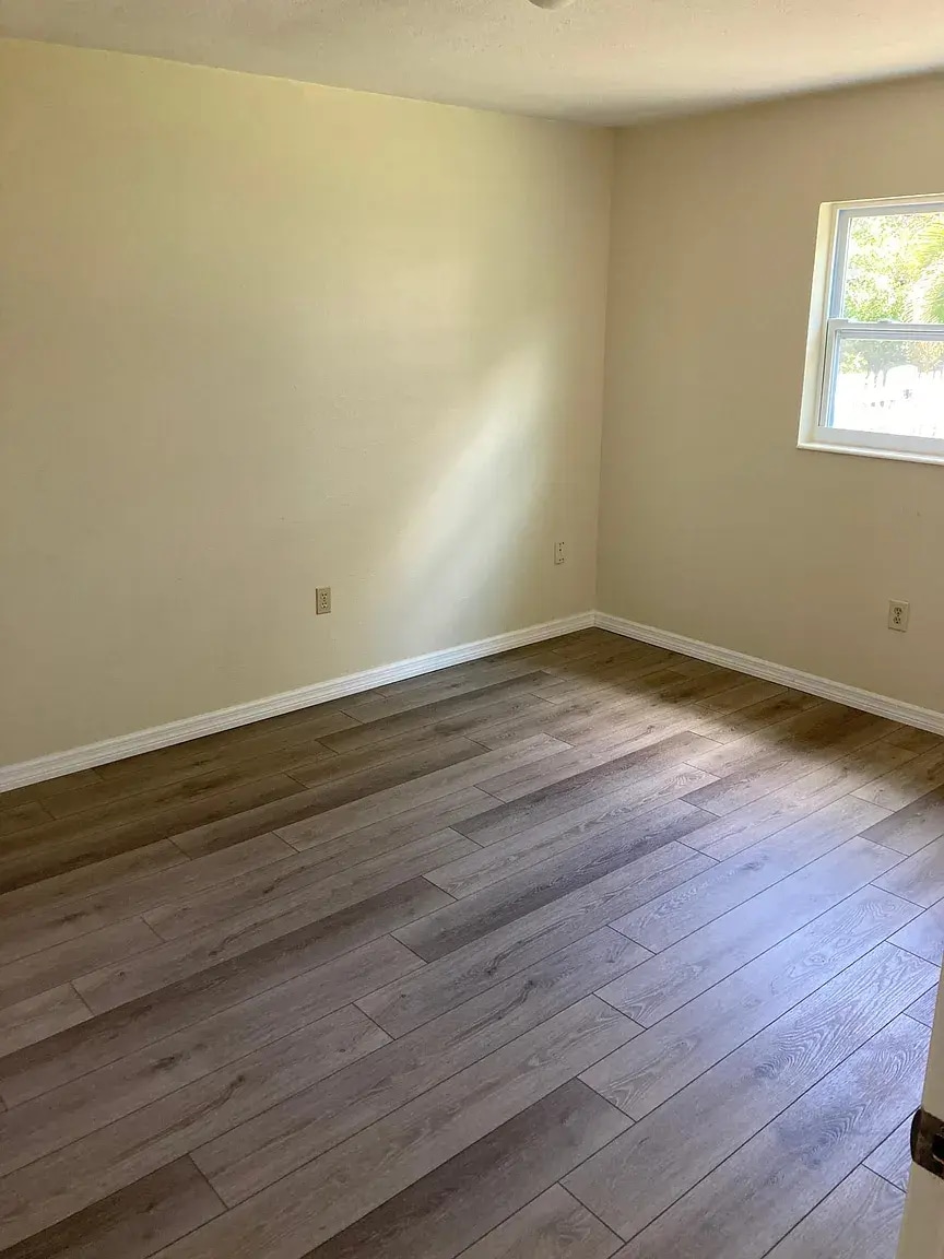 Building Photo - 5003 21st St W