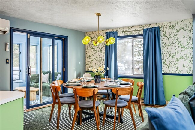 Building Photo - 157 Seminole Trail