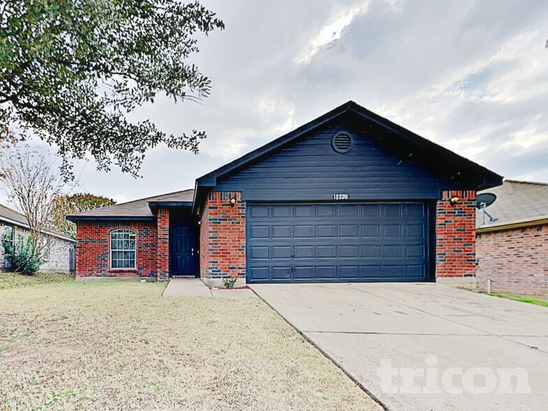 Building Photo - 1320 Cleardale Dr