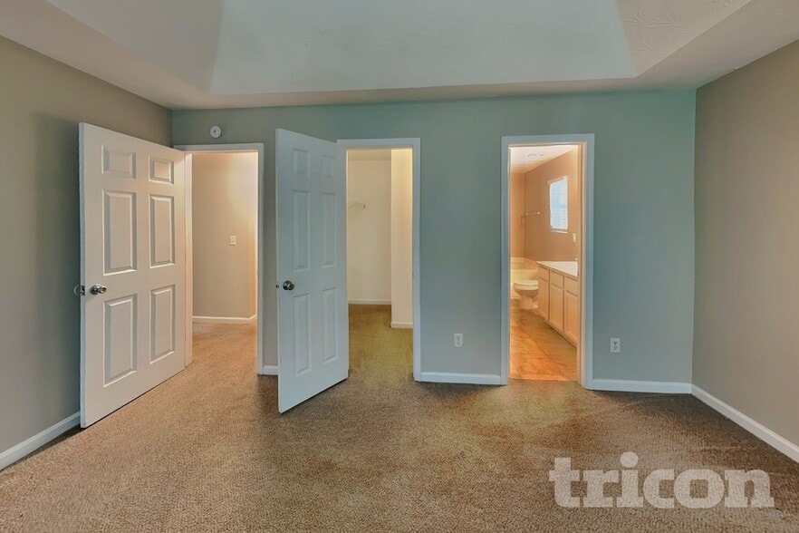 Building Photo - 613 Everlasting Way