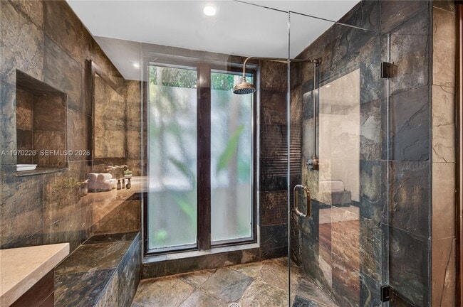 Building Photo - 14 W San Marino Dr