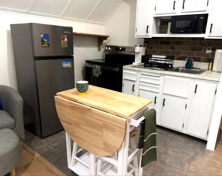 Building Photo - 3023 Harvard Ave