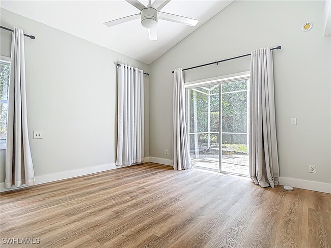Building Photo - 351 Pindo Palm Dr