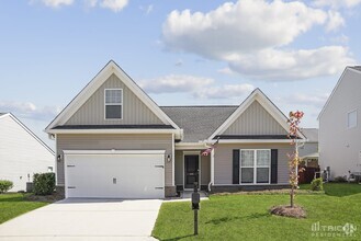 Building Photo - 415 Finch Ln