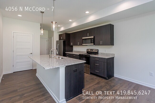 Building Photo - 4056 N McCord-7