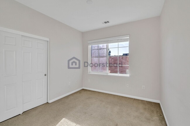 Building Photo - 2743 Lavender Ter