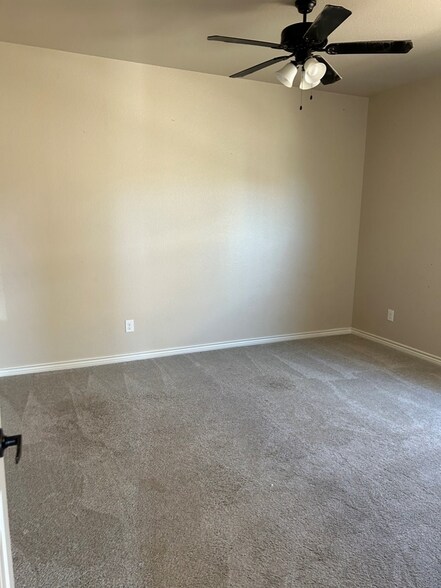 Building Photo - 1637 Twin Falls Dr