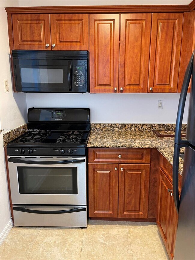 14500 SW 88th Ave 14500 SW 88th Ave Palmetto Bay FL 33176 Apartment 