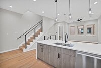 Building Photo - 2815 Weisenberger St