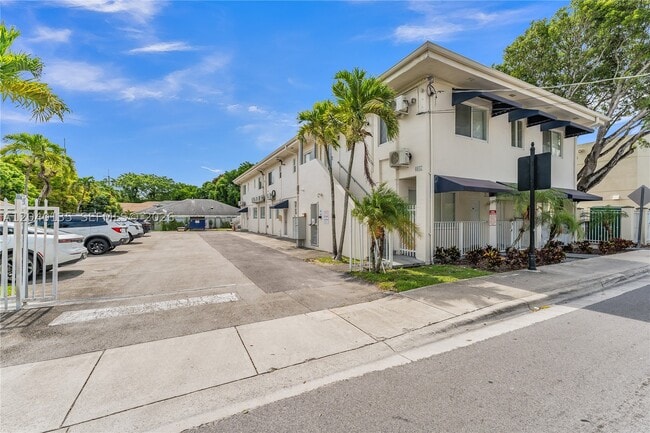 Building Photo - 6647 SW 59th St