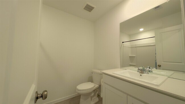 Building Photo - 29039 Grazing Plns Ln