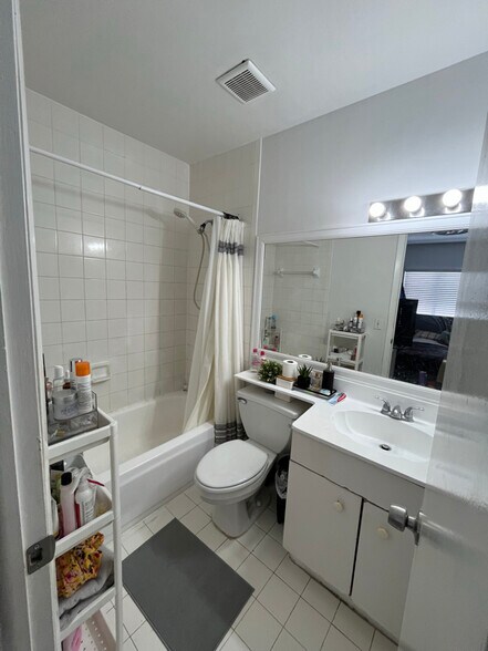 Building Photo - 2300 N Commerce Pkwy