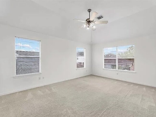 Building Photo - 20127 Broad Run Ln