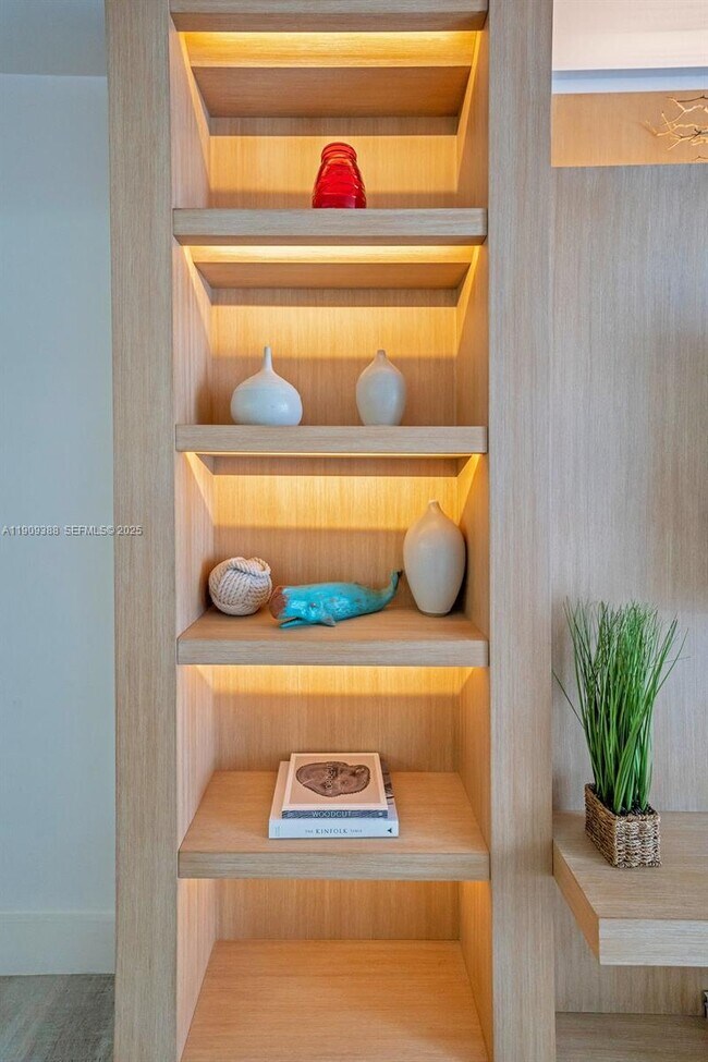 Building Photo - 102 24th St