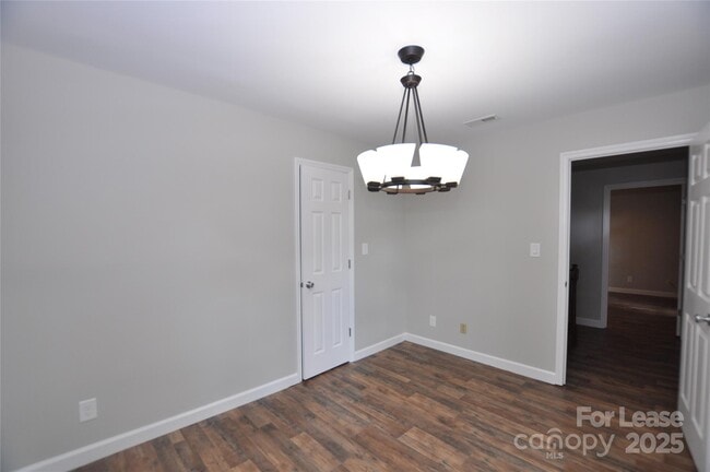 Building Photo - 1710 Kimway Ct