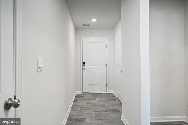 Building Photo - 157 Schyrock Dr