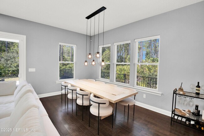 Building Photo - 176 Settler's Landing Dr