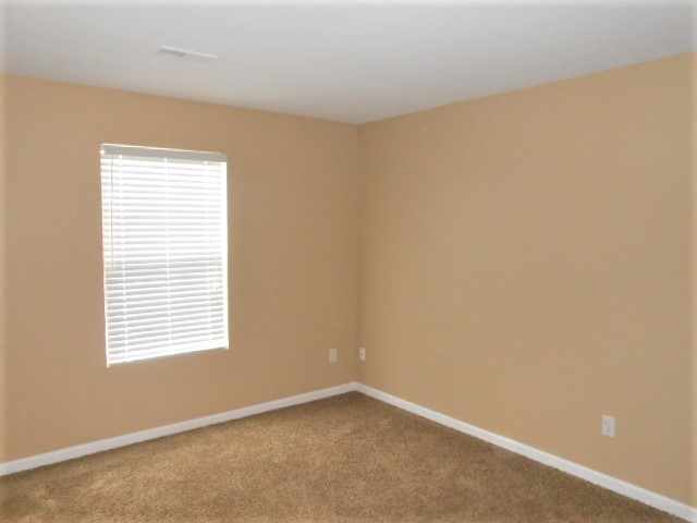 Building Photo - 1245 Cloverview St