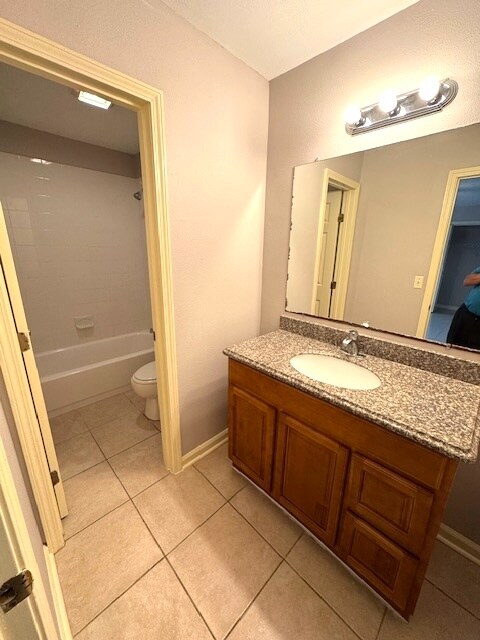 Bathroom - 3616 Gallo Dr