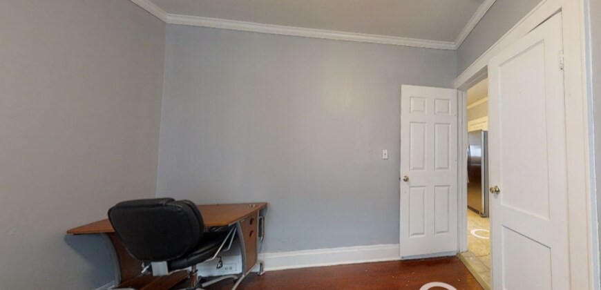 Building Photo - 1322 Madison St