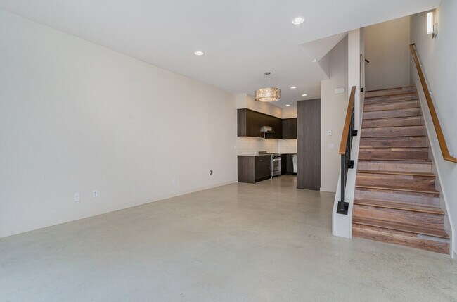 Building Photo - 3810 California Ave SW