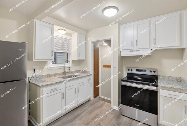 Building Photo - Charming Renovated 3-Bedroom Home for Rent in Eastpointe!