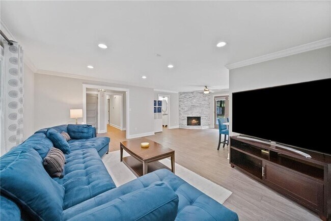 Building Photo - 3865 Vic-Ar Ct
