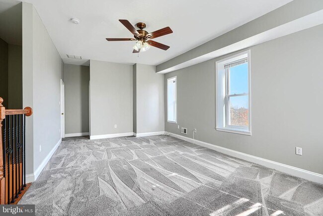 Building Photo - 2200 Brookfield Ave