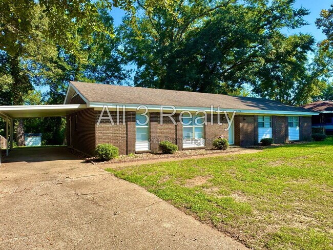 Building Photo - 176 Scenic Dr