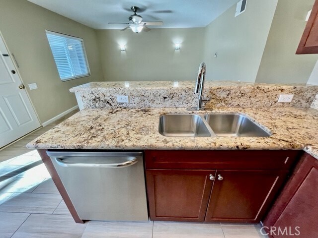 Building Photo - 45313 Sunset Ln