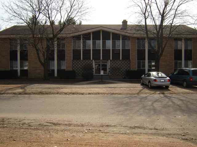 Building Photo - 3825 Robert St