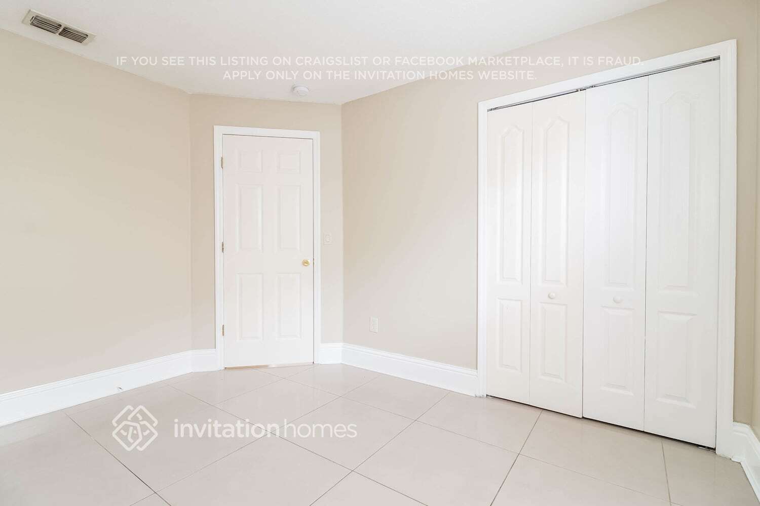 Building Photo - 7918 Hidden Hollow Dr