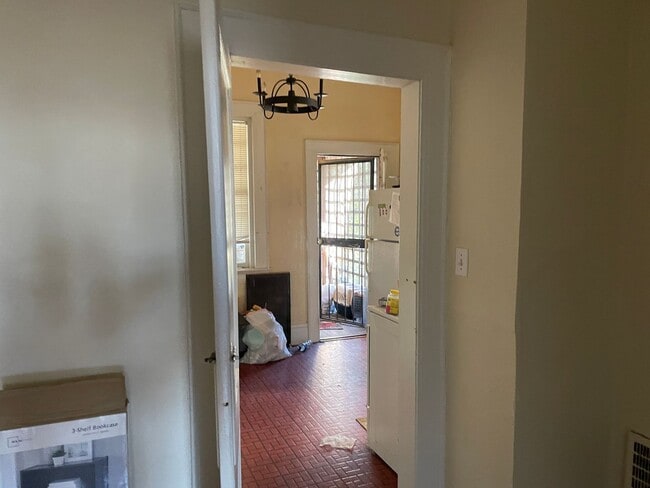 Building Photo - 1313 S Perry St