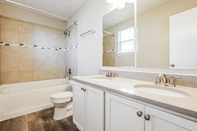 Building Photo - 1906 Purdue Dr