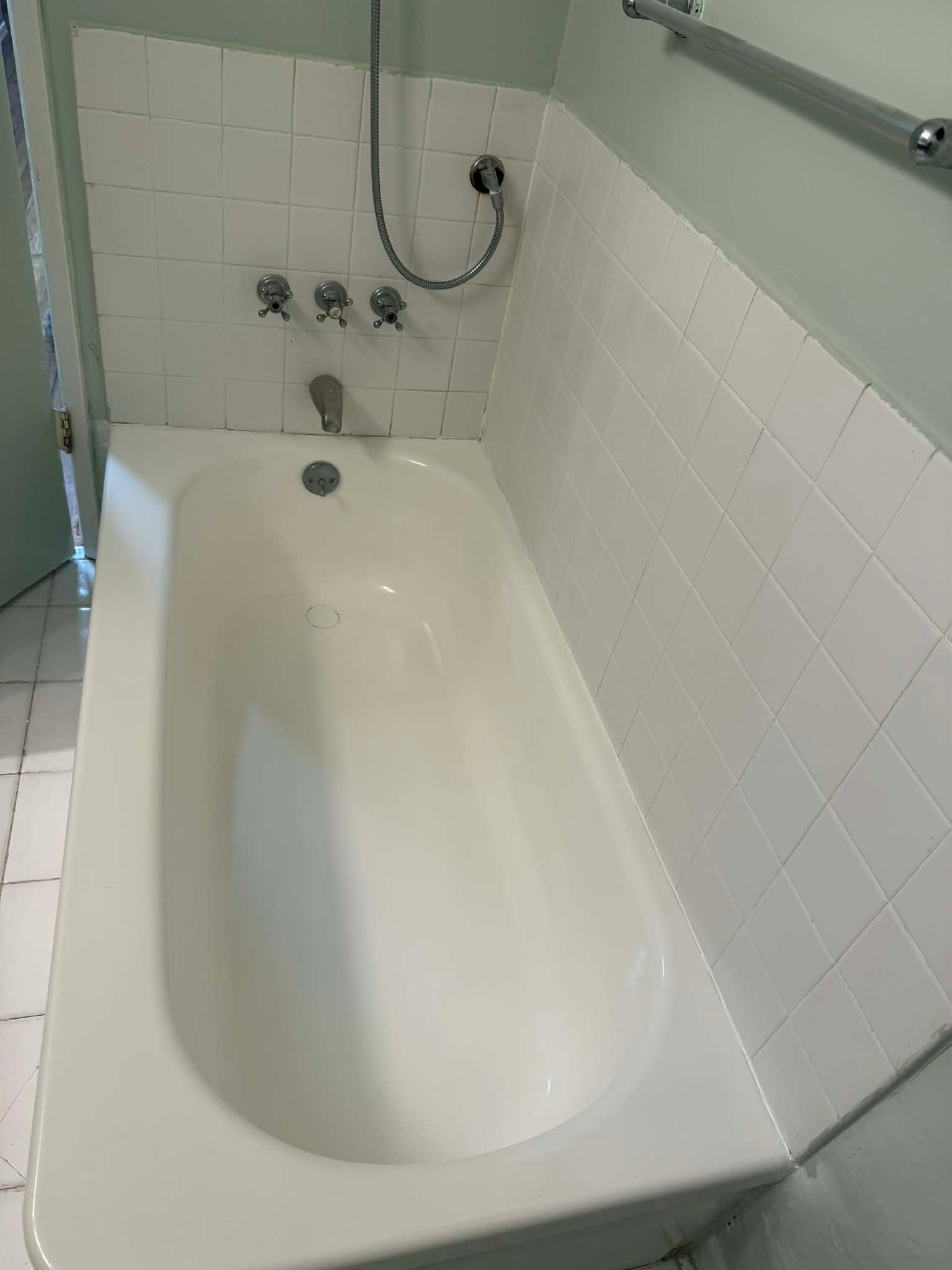 Building Photo - 3200 S Sepulveda Blvd