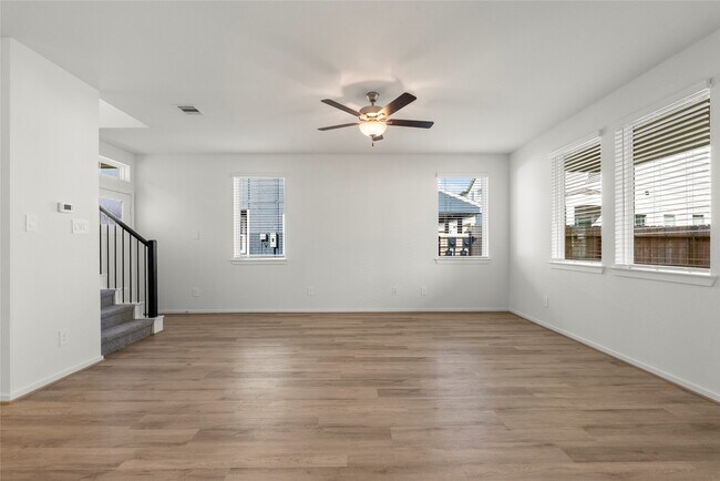 Building Photo - 702 Sand Dollar Dr